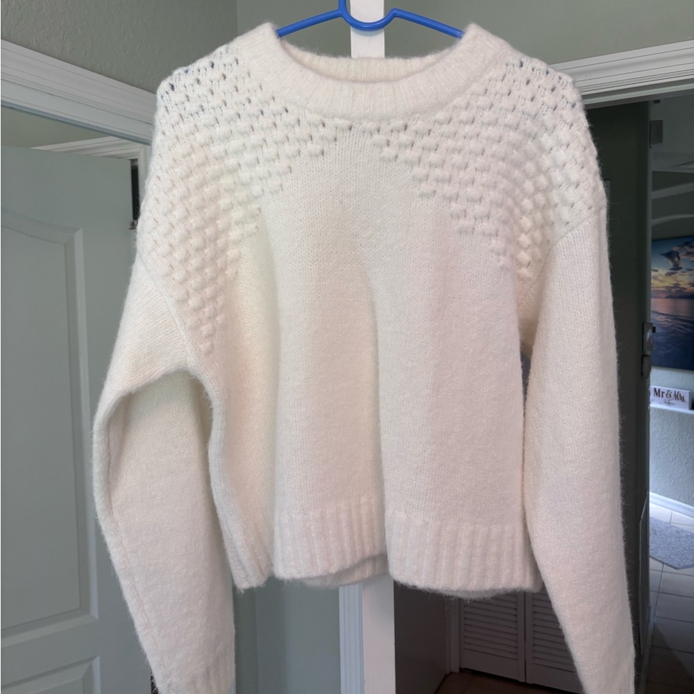 Vici Cream Textured Crewneck Sweater